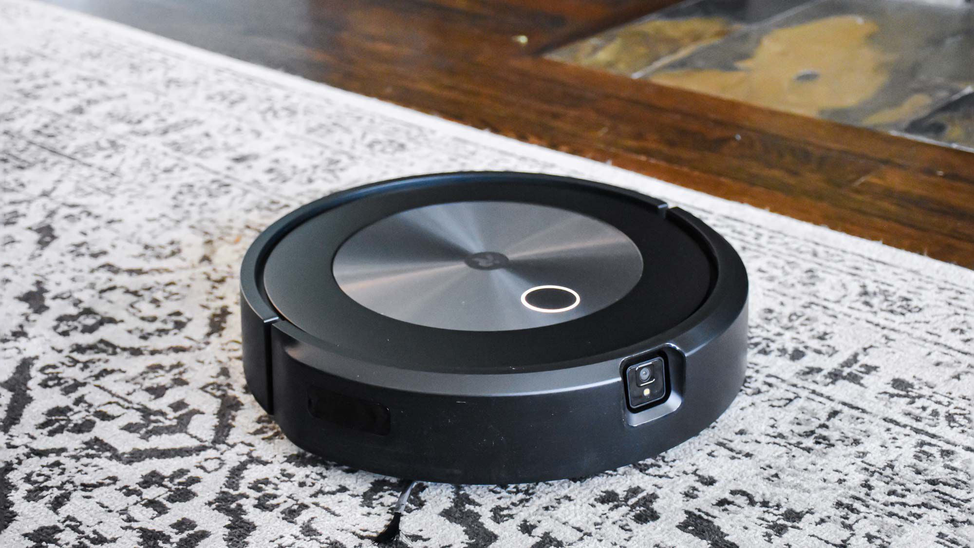 iRobot Roomba Review 2025: Is This Your Smartest Clean Yet?